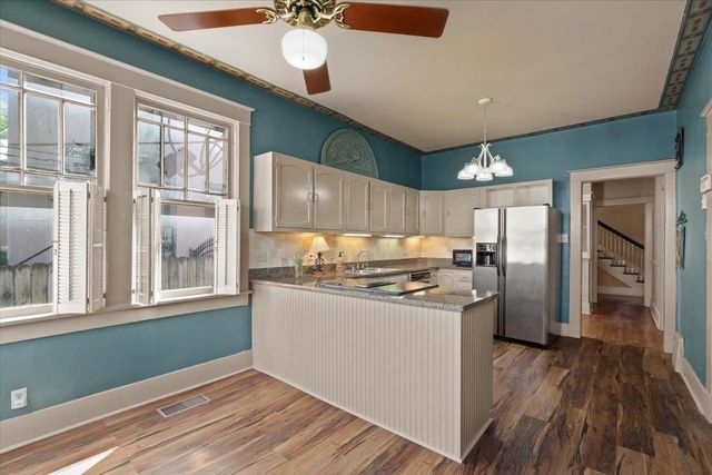 660 S MCLEAN BLVD, Memphis, TN 38104