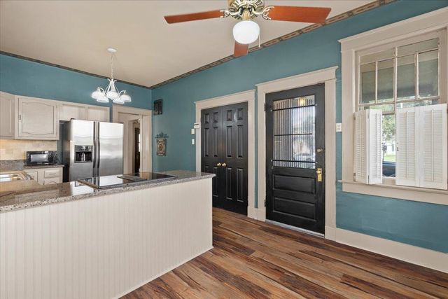 660 S MCLEAN BLVD, Memphis, TN 38104