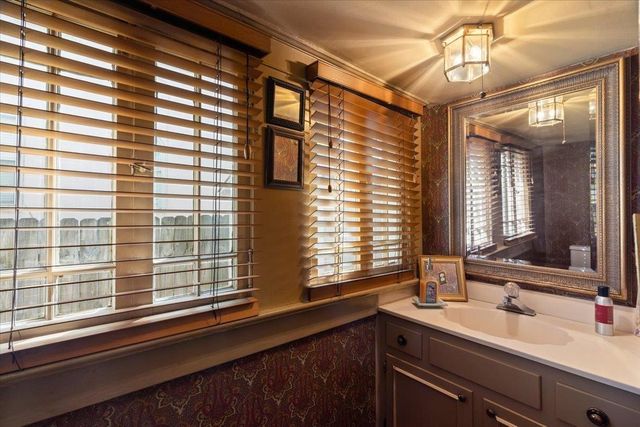 660 S MCLEAN BLVD, Memphis, TN 38104