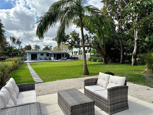 513 NW 30th Street, Wilton Manors, FL 33311