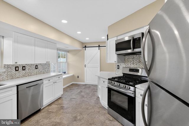 51 MECOUCH DR, Glassboro, NJ 08028