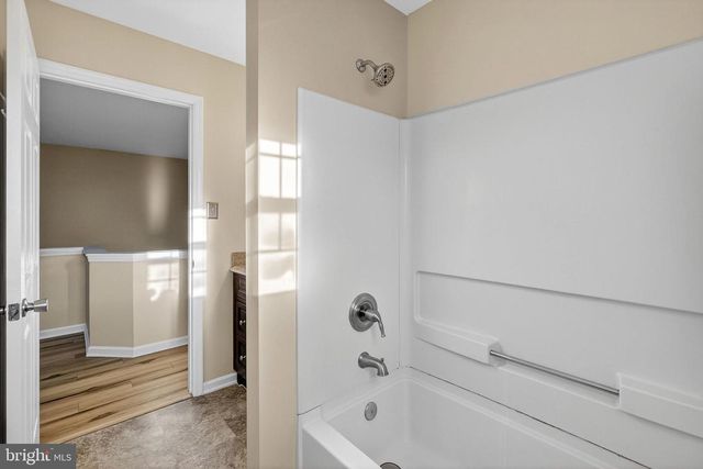 51 MECOUCH DR, Glassboro, NJ 08028