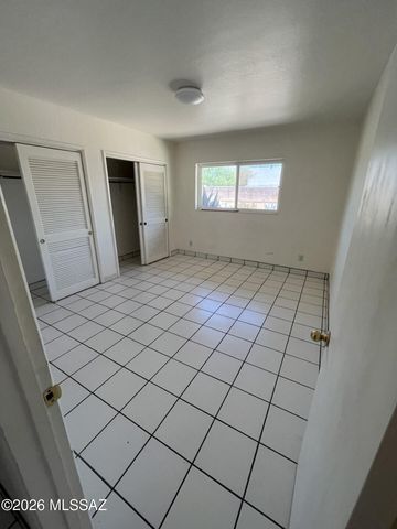 97 W Windsor Street, Tucson, AZ 85705
