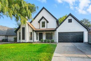712 Greenleaf Drive, Arlington, TX 76017