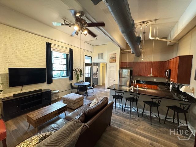 528 Selma Street B, Savannah, GA 31401