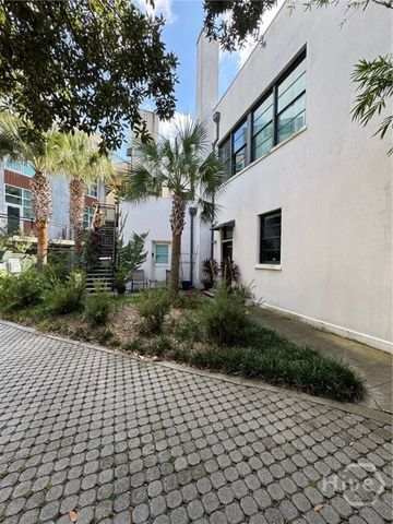 528 Selma Street B, Savannah, GA 31401