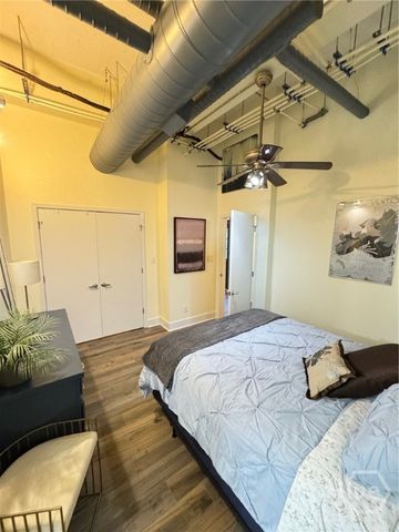 528 Selma Street B, Savannah, GA 31401