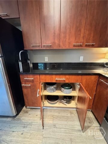 528 Selma Street B, Savannah, GA 31401