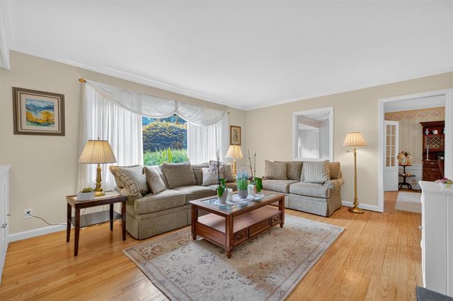 21 Greenlawn Road, Katonah, NY 10536