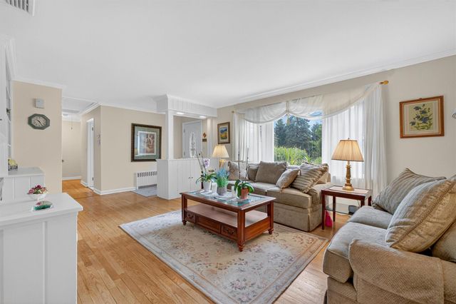 21 Greenlawn Road, Katonah, NY 10536