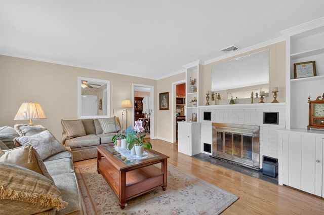 21 Greenlawn Road, Katonah, NY 10536