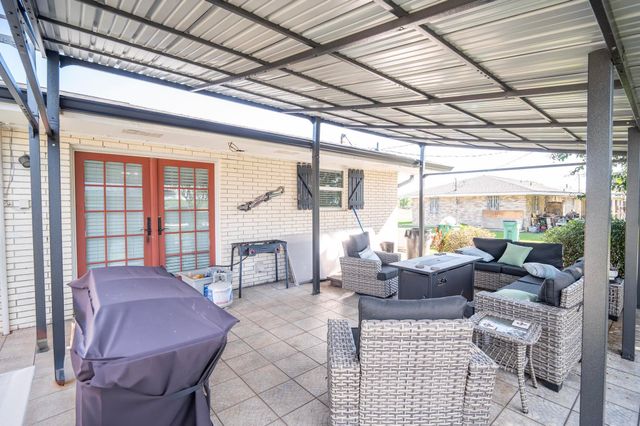 176 W 32nd St, Larose, LA 70373