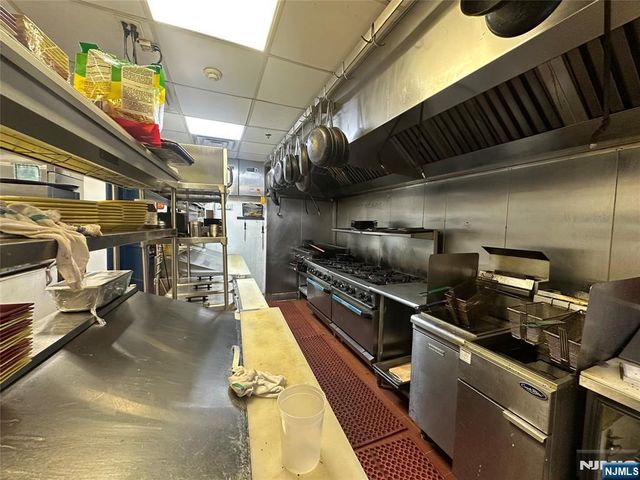 3417 Park Avenue, Union City, NJ 07087