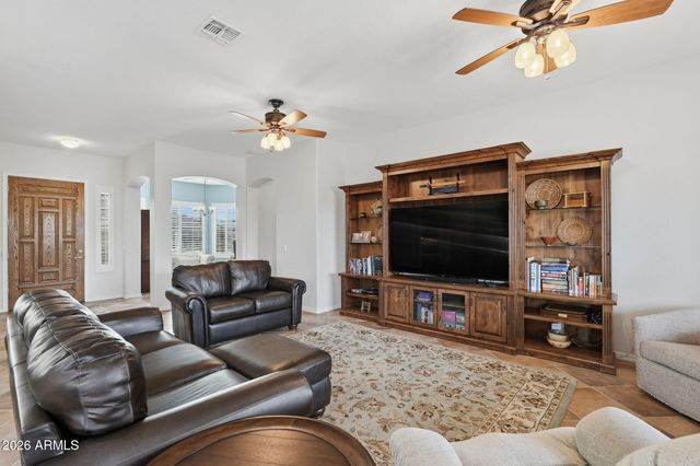 3050 E COUNTY DOWN Drive, Chandler, AZ 85249