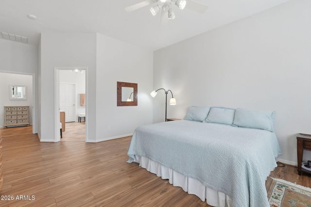 3050 E COUNTY DOWN Drive, Chandler, AZ 85249