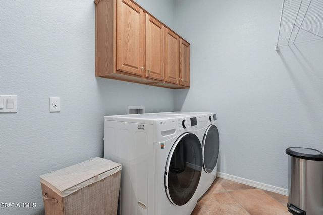 3050 E COUNTY DOWN Drive, Chandler, AZ 85249