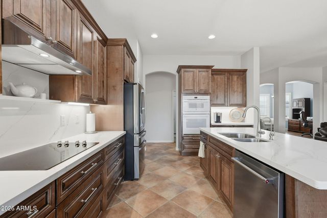 3050 E COUNTY DOWN Drive, Chandler, AZ 85249