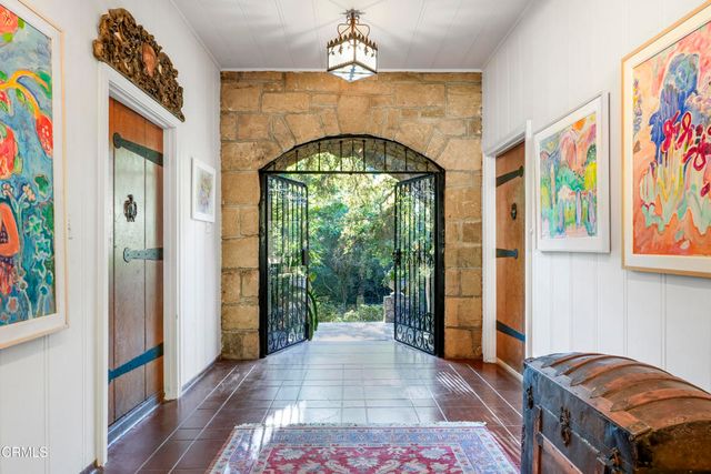 12615 Koenigstein Road, Santa Paula, CA 93060