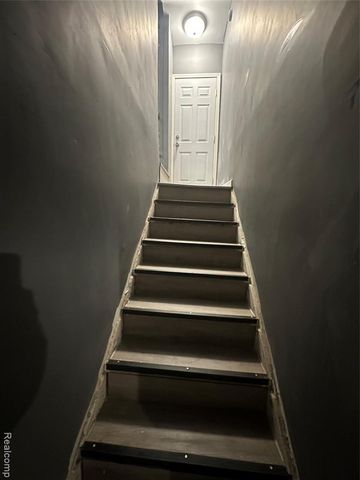 16101 Bramell Street, Detroit, MI 48219