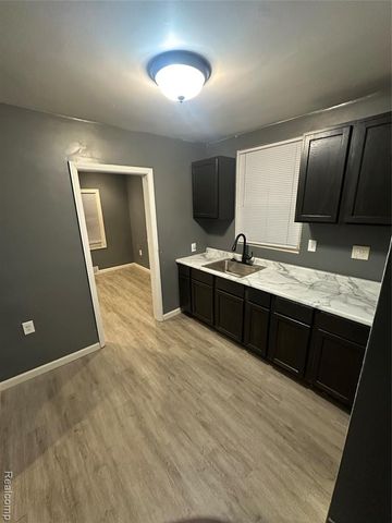 16101 Bramell Street, Detroit, MI 48219