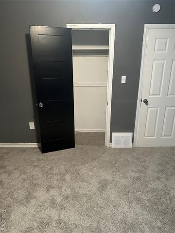 16101 Bramell Street, Detroit, MI 48219