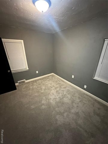 16101 Bramell Street, Detroit, MI 48219