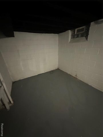 16101 Bramell Street, Detroit, MI 48219