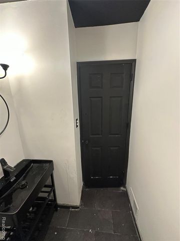 16101 Bramell Street, Detroit, MI 48219