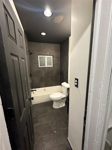 16101 Bramell Street, Detroit, MI 48219