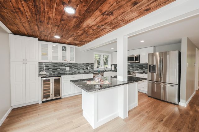 45 Pine Street, Newbury, NH 03255