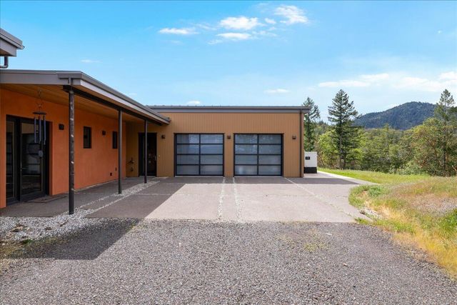 400 Coyote Run, Jacksonville, OR 97530