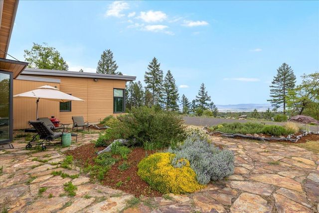 400 Coyote Run, Jacksonville, OR 97530