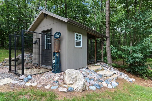 3512 BLACKBERRY LANE, Green Bay, WI 54313