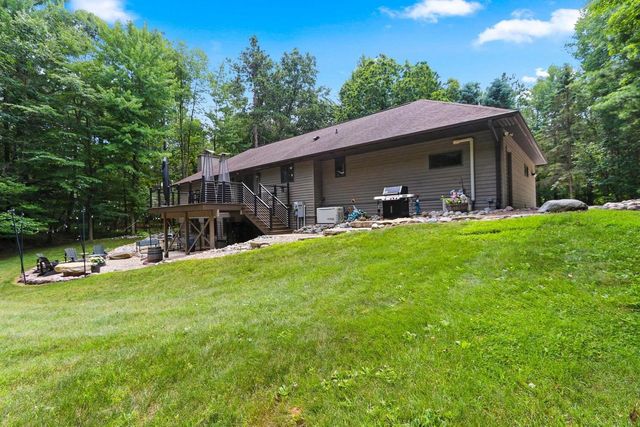 3512 BLACKBERRY LANE, Green Bay, WI 54313