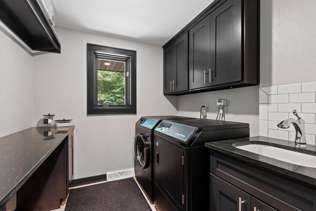 3512 BLACKBERRY LANE, Green Bay, WI 54313