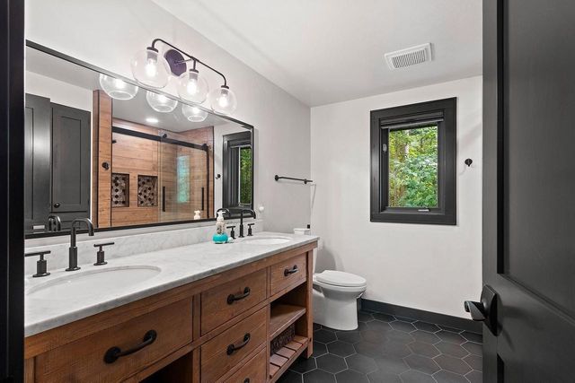 3512 BLACKBERRY LANE, Green Bay, WI 54313