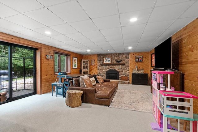 3512 BLACKBERRY LANE, Green Bay, WI 54313