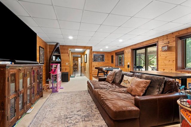 3512 BLACKBERRY LANE, Green Bay, WI 54313