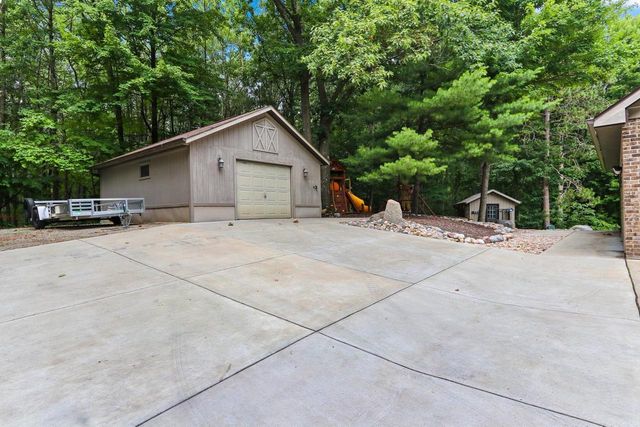 3512 BLACKBERRY LANE, Green Bay, WI 54313