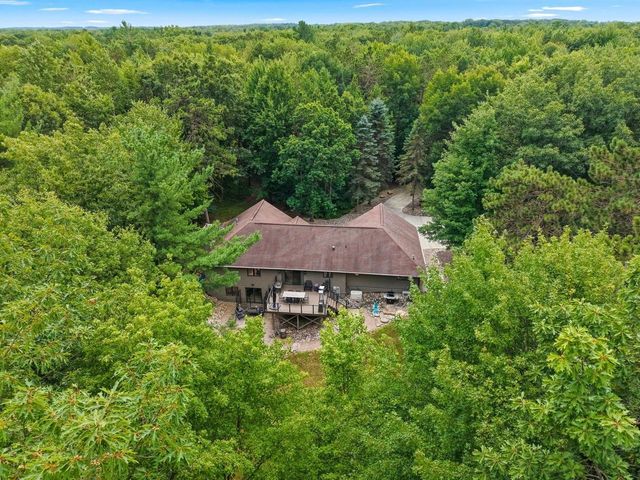 3512 BLACKBERRY LANE, Green Bay, WI 54313