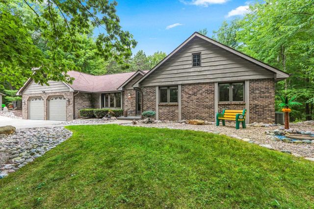 3512 BLACKBERRY LANE, Green Bay, WI 54313