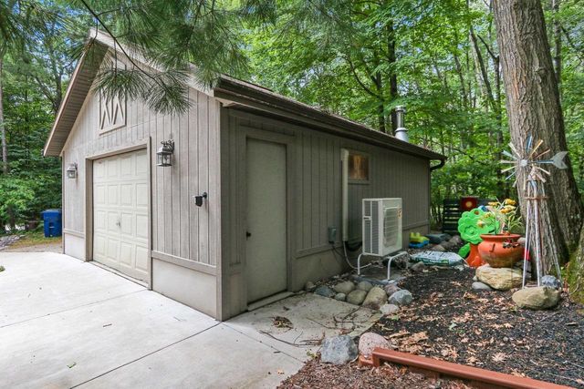 3512 BLACKBERRY LANE, Green Bay, WI 54313