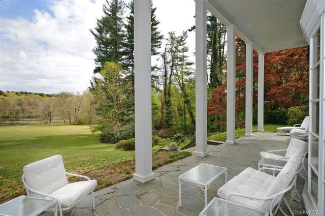 450 Oyster Bay Road, Matinecock, NY 11560