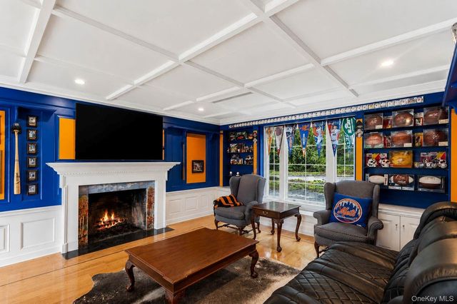 450 Oyster Bay Road, Matinecock, NY 11560