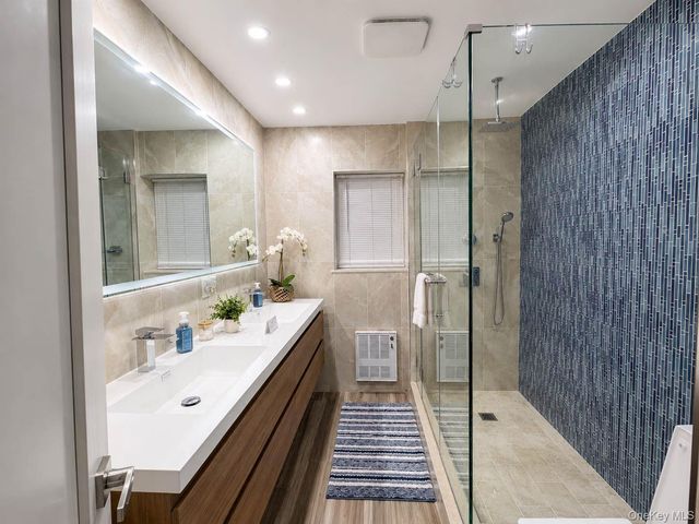 450 Oyster Bay Road, Matinecock, NY 11560