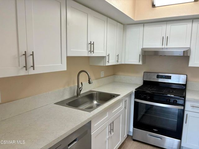 5144 Longfellow Way, Oxnard, CA 93033