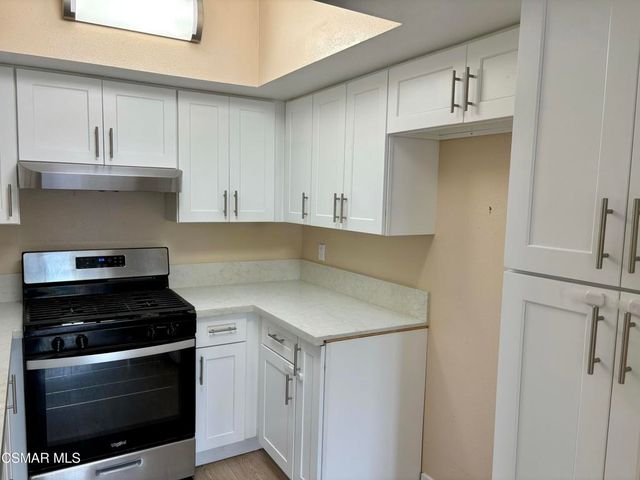 5144 Longfellow Way, Oxnard, CA 93033