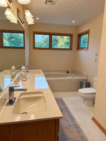 3 Dalry Lane, Bella Vista, AR 72715