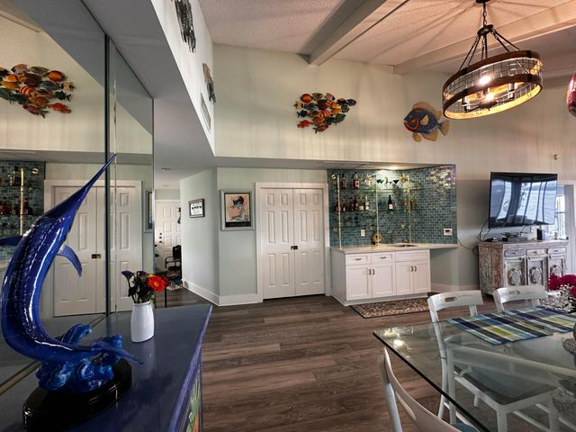 6142 SE Landing Way 16, Stuart, FL 34997