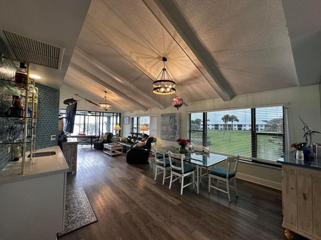 6142 SE Landing Way 16, Stuart, FL 34997